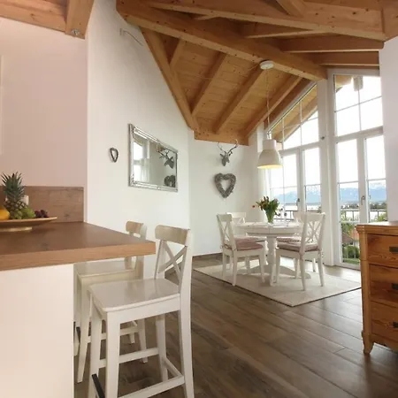 شقة Haus Chiemsee-blick *